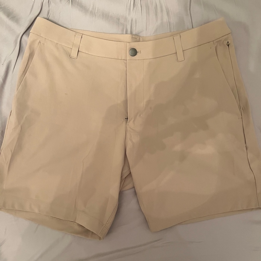 Commission Classic-Fit Short 7”